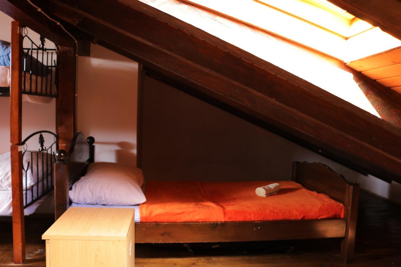 Hostel Alma 2 ポレッチ エクステリア 写真